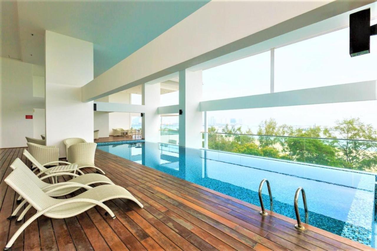 Sunrise Gurney Premium Executive City/Seafront Suite - Penang Georgetown Luaran gambar