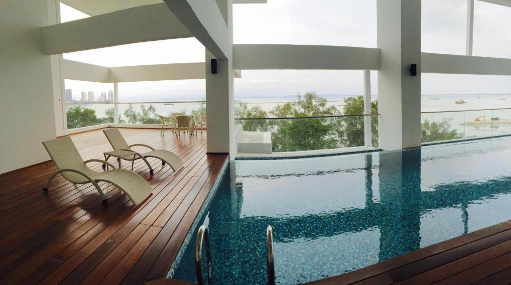 Sunrise Gurney Premium Executive City/Seafront Suite - Penang Georgetown Luaran gambar